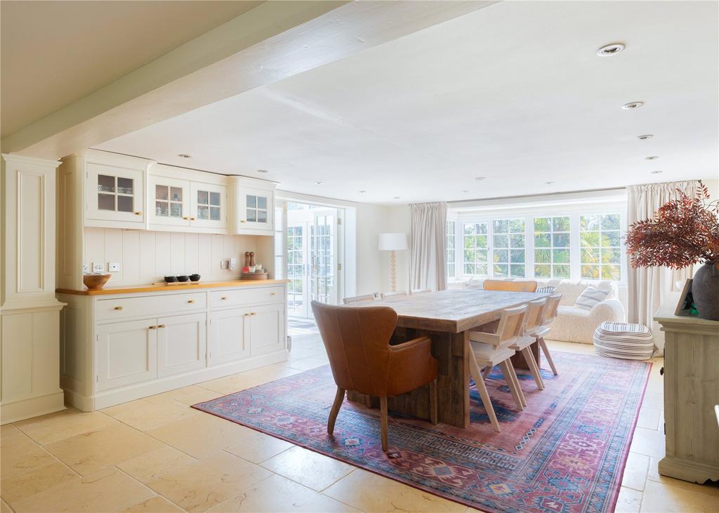 Breakfast Room