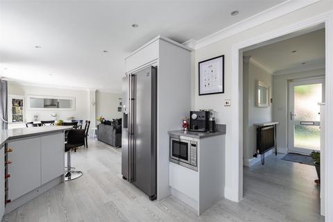 61 Olivers Mill, New Ash Green, Longfield, DA3 8RF