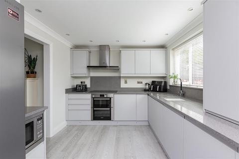 61 Olivers Mill, New Ash Green, Longfield, DA3 8RF