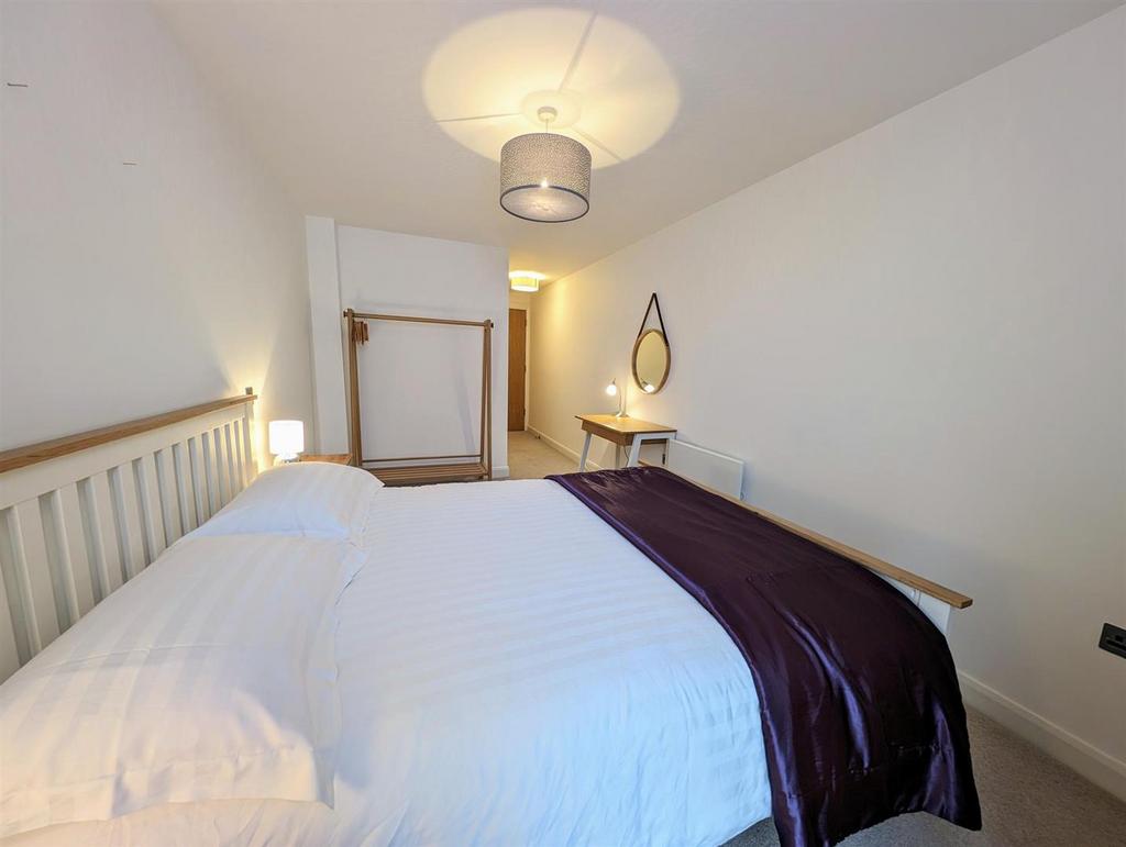 Bedroom 2.jpg