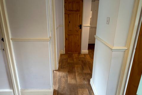 2 bedroom flat to rent, Ellenborough Road, Sidcup DA14