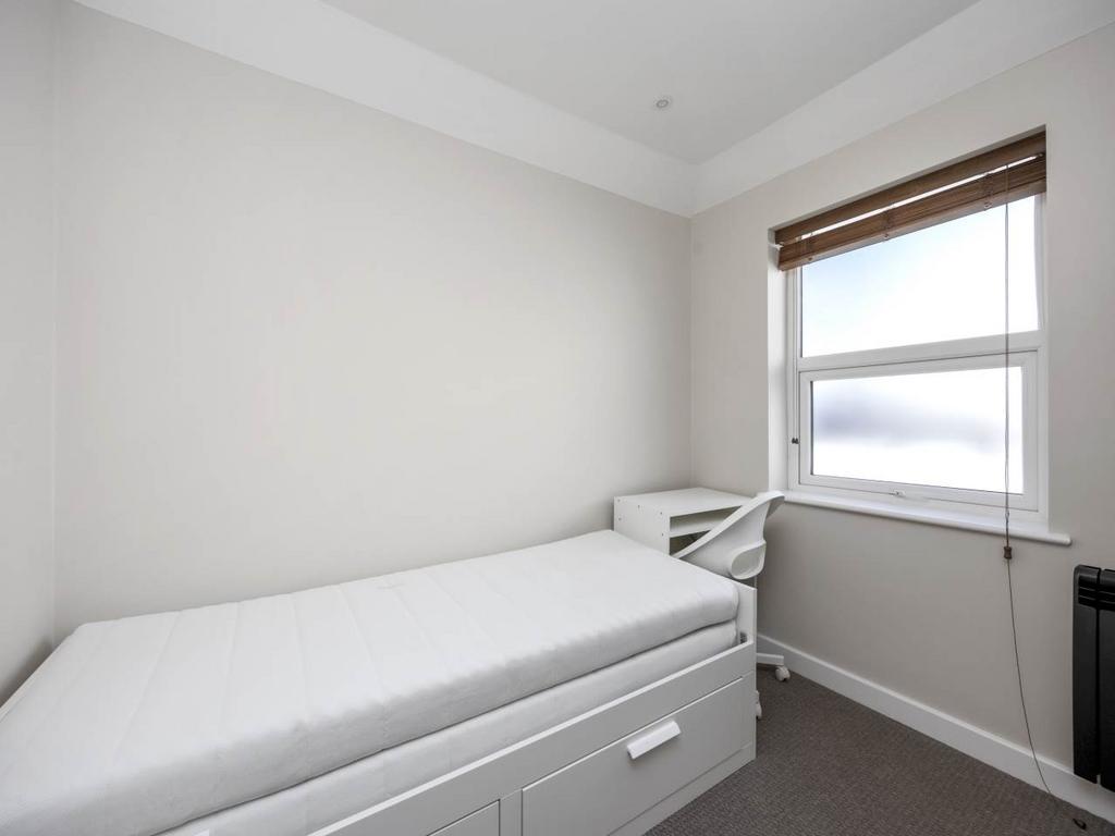 Bedroom 2a