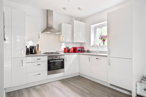 undefined, Edrich Grange, Berkshire RG45