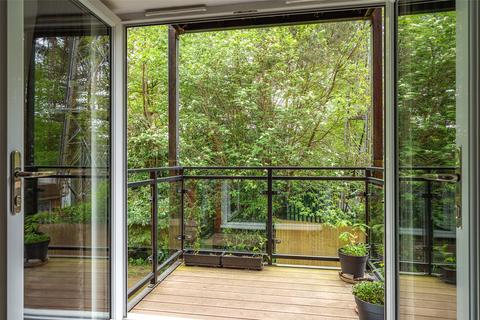 undefined, Edrich Grange, Berkshire RG45