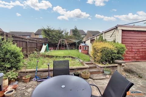 29 Squires Gate, Gunthorpe, Peterborough, PE4 7BT