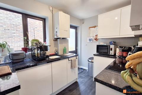 29 Squires Gate, Gunthorpe, Peterborough, PE4 7BT