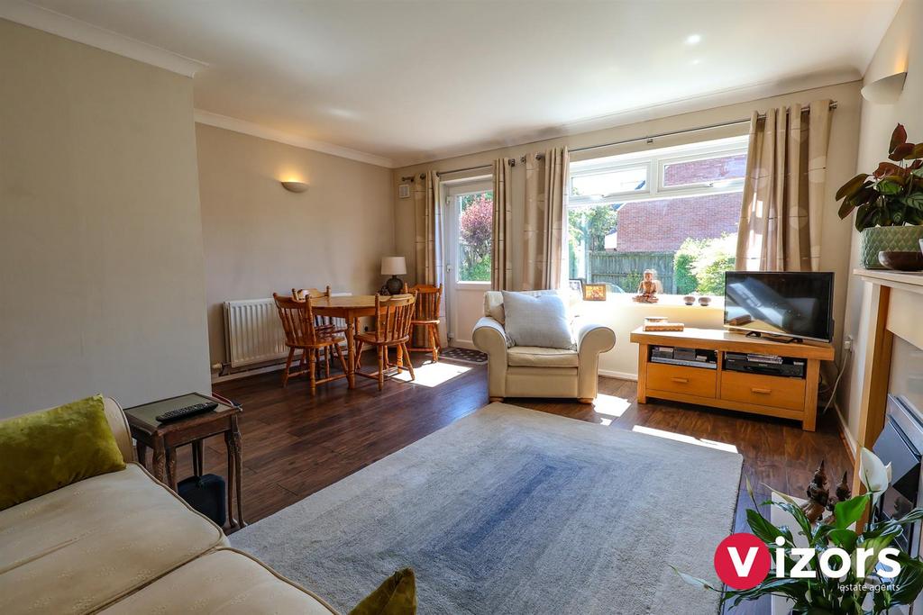 Living Room/Diner