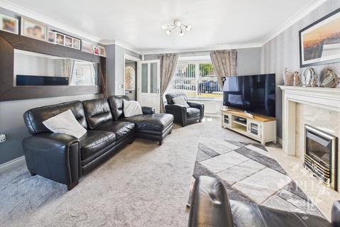 6 bedroom detached house for sale, Finchlay Court, Middlesbrough