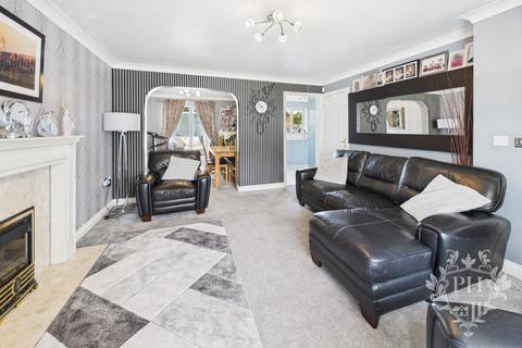 6 bedroom detached house for sale, Finchlay Court, Middlesbrough