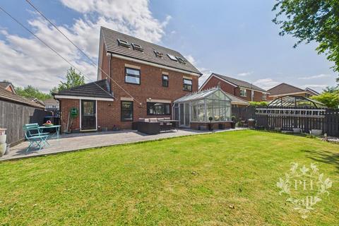 6 bedroom detached house for sale, Finchlay Court, Middlesbrough