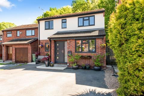 3 bedroom detached house for sale, Crown Street, Scissett, HD8