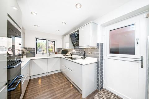 3 bedroom detached house for sale, Crown Street, Scissett, HD8