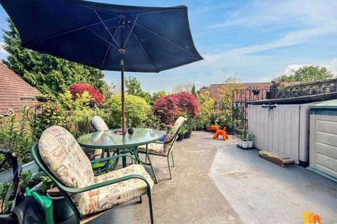 3 bedroom apartment for sale, Townfield Lane, Chalfont St. Giles, Buckinghamshire, HP8 4QW