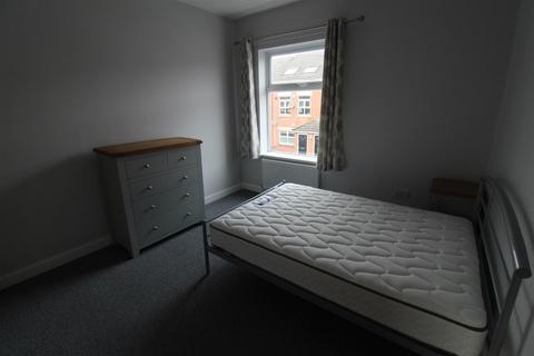 3 bedroom terraced house to rent, Kirby Road, Coventry