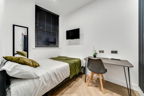 1 bedroom in a house share to rent, 103, Picton Road L15