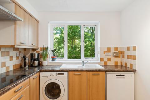 Flat 1, 46 Addison Road, Glasgow, G12 0TT