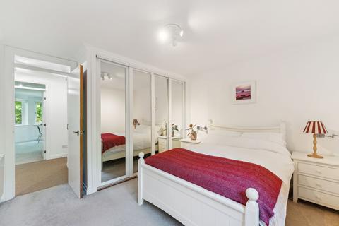 Flat 1, 46 Addison Road, Glasgow, G12 0TT