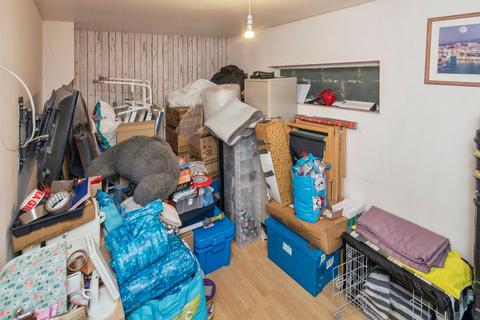 4 bedroom semi-detached house for sale, Riverside Drive, Mitcham CR4