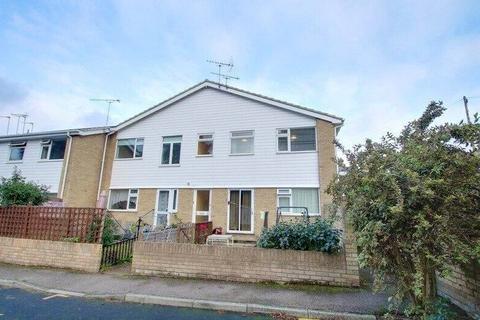 2 bedroom flat to rent, Orchard Court, Sussex Road, Colchester , CO3