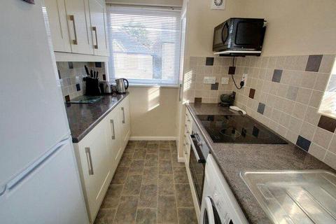 2 bedroom flat to rent, Orchard Court, Sussex Road, Colchester , CO3