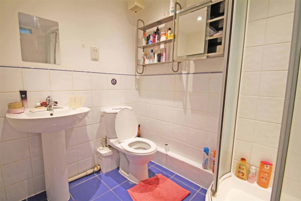 En Suite Shower Room