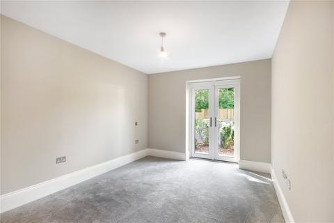 2 bedroom apartment for sale, Green Hedges, Westerham Road, Oxted, Surrey, RH8
