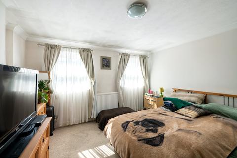 43 Allingham Road, Reigate, RH2 8HU