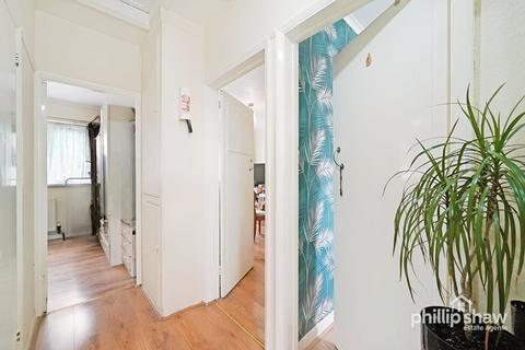 2 bedroom maisonette for sale, Elmgrove Road, Harrow, HA1