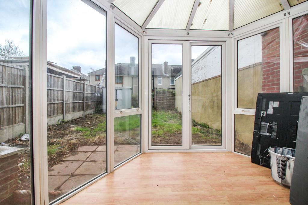 1024px.2395933 1682696149-4135-Conservatory