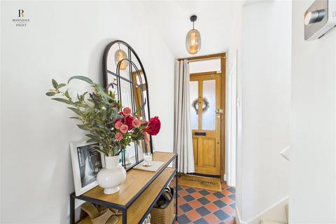 5 Rochester Road, Carshalton, SM5 2LB