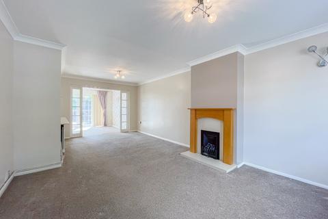 29 Britannia Drive, Gravesend, DA12 4RP