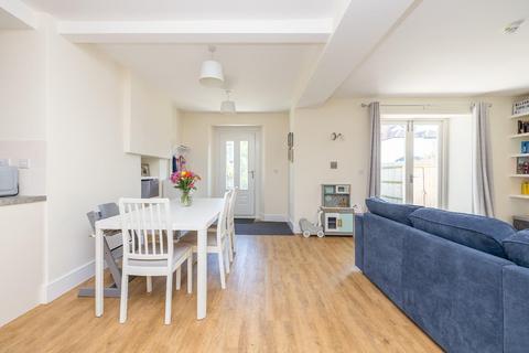 2 bedroom flat for sale, Cotham Road, Cotham