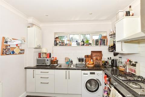 2 bedroom ground floor flat for sale, Clitherow Gardens, Southgate, Crawley, West Sussex