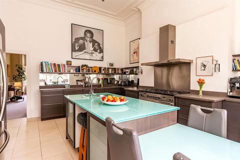 3 Beaconsfield Road, Glasgow, G12 0PJ
