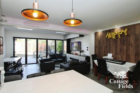 5 bedroom semi-detached house for sale, Baker Street, Enfield EN1