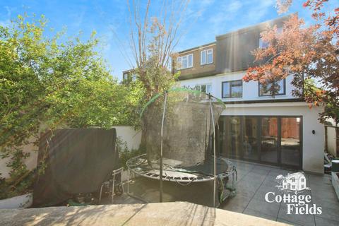 5 bedroom semi-detached house for sale, Baker Street, Enfield EN1