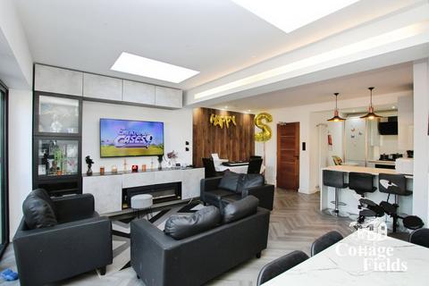 5 bedroom semi-detached house for sale, Baker Street, Enfield EN1