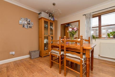 2 bedroom flat for sale, Fernhead, Sutton SM1
