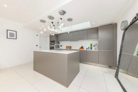 4 bedroom house to rent, Dumpton Place, London NW1