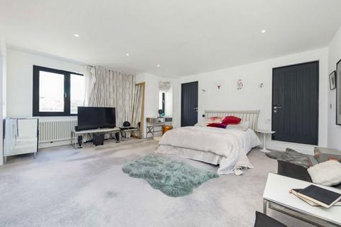 4 bedroom house to rent, Dumpton Place, London NW1