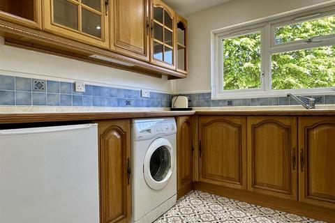 2 bedroom apartment to rent, 27, The Crofts, Hathersage, Hope Valley, S32 1DG