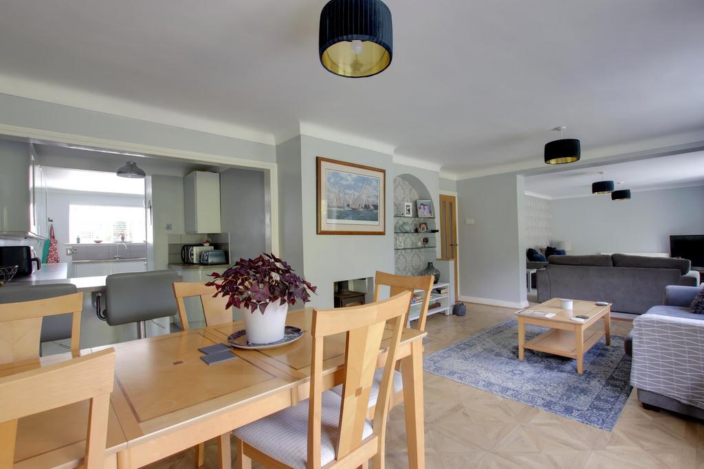 Kitchen/diner/family room