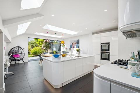 4 bedroom semi-detached house for sale, Brodrick Road, Wandsworth, London, SW17