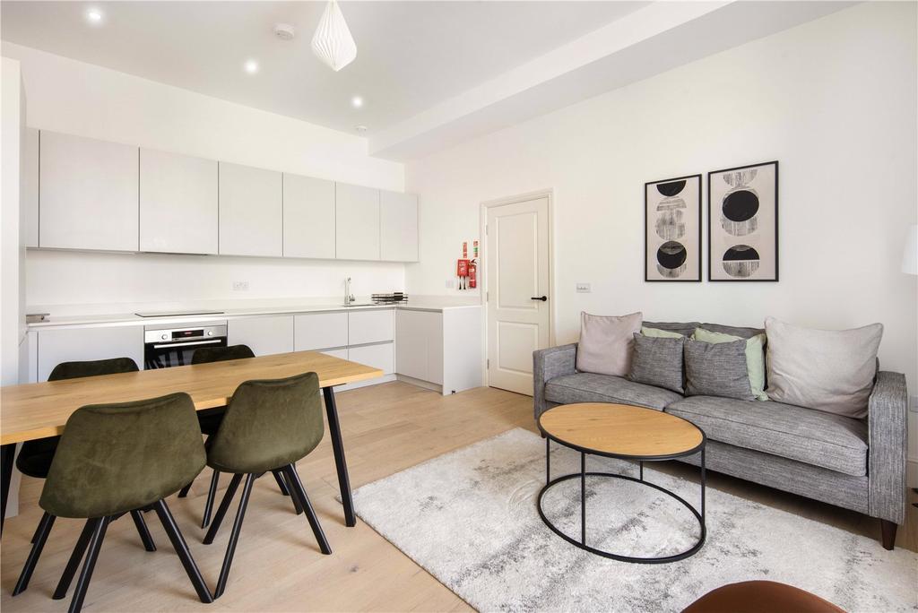 Kitchen/Living Area