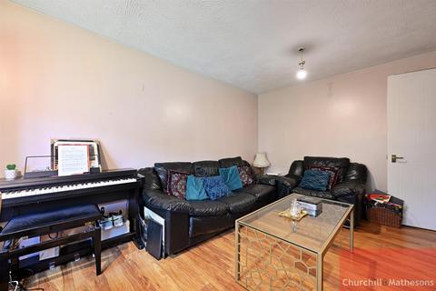 2 bedroom flat for sale, Curtis Drive, W3