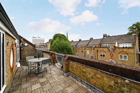 Carillon Court, Oxford Road, London