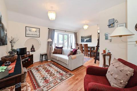 1 bedroom apartment for sale, Carillon Court, Oxford Road, London