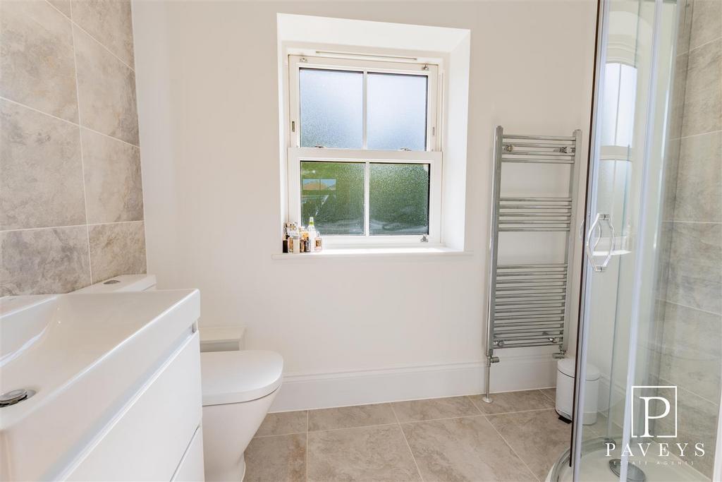 Ensuite shower room