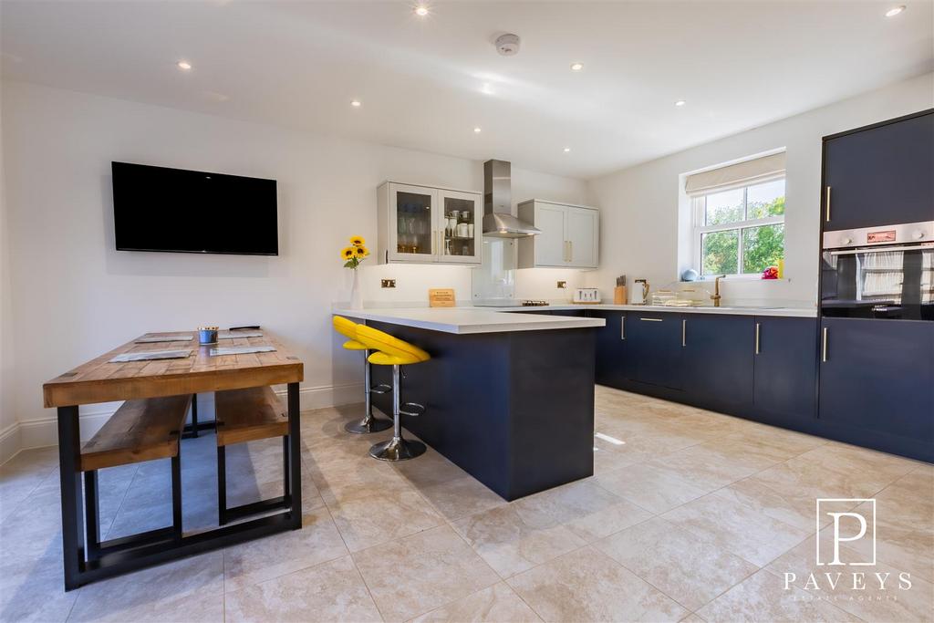 Kitchen diner