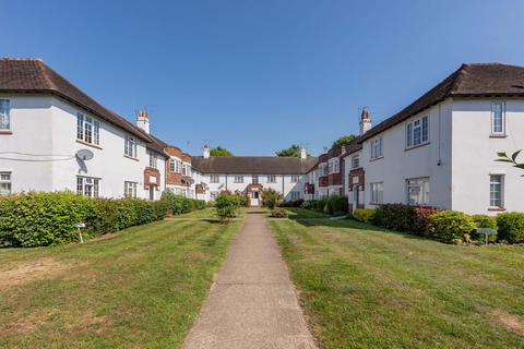 undefined, Bathurst Walk, Richings Park SL0
